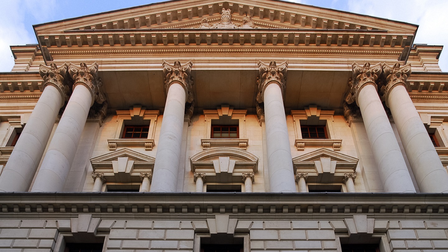 Westminster, London, UK: 'the Treasury' - His Majesty's Treasury Building in Whitehall, Government Offices Great George Street, the Exchequer - neo-classical façade on Horse Guards Road, Westminster - British government department for both economics and finance ministry - The head of the authority is the Chancellor of the Exchequer. The Treasury maintains the Online System for Central Accounting and Reporting (OSCAR). British government.