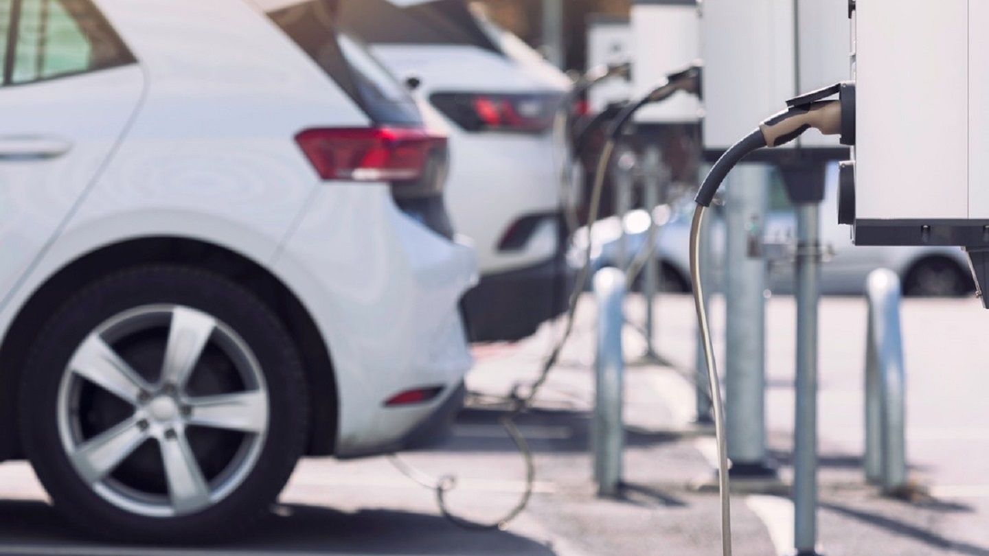 A Developer's Guide to Electric Vehicle (EV) Charging