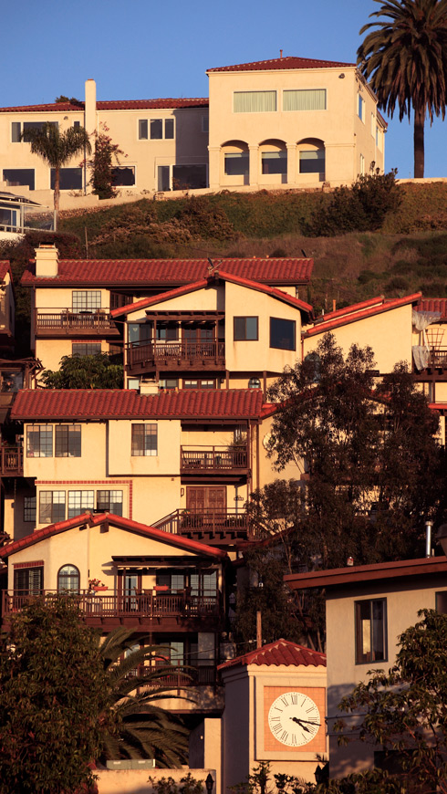 View of apartment buildings on a hill